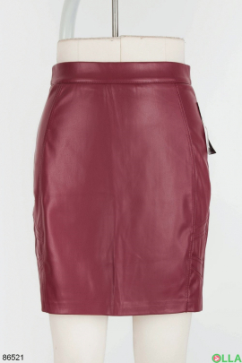 Женская бордовая юбка из эко-кожи