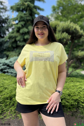 Женская желтая футболка батал