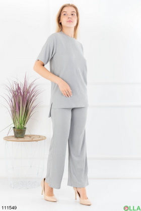 Женский серый комплект из футболки и брюк