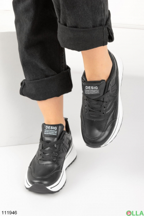 Женские черные кроссовки на платформе