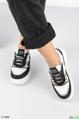 Женские черно-белые кроссовки на платформе