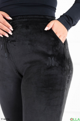 Жіночі чорні спортивні брюки батал на флісі