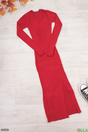 Жіноче червона трикотажна сукня