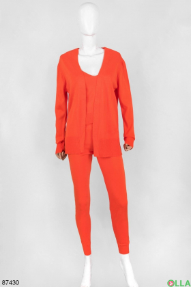 Женский костюм-тройка морковного цвета