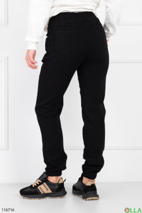 Жіночі чорні брюки-джоггери на флісі