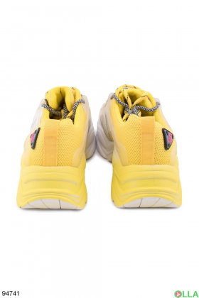 Жіночі біло-жовті кросівки
