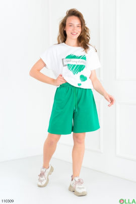 Женский бело-зеленый комплект из футболки и шорт 