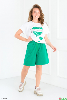 Женский бело-зеленый комплект из футболки и шорт