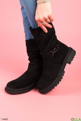 Жіночі зимові чорні черевики на низькому ходу