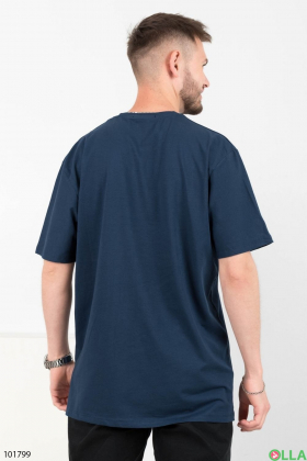 Чоловіча темно-синя футболка з написом