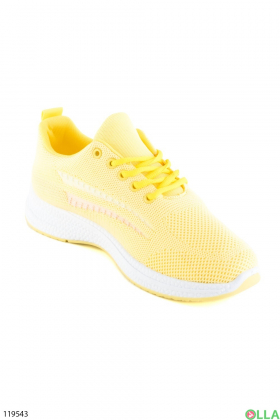 Жіночі жовті кросівки з текстилю