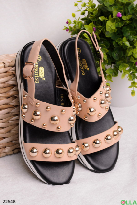 Women's beige sandals with beads