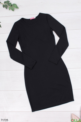 Жіноче чорна трикотажна сукня