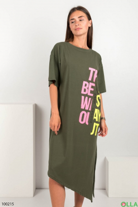 Женское трикотажное платье цвета хаки с надписью