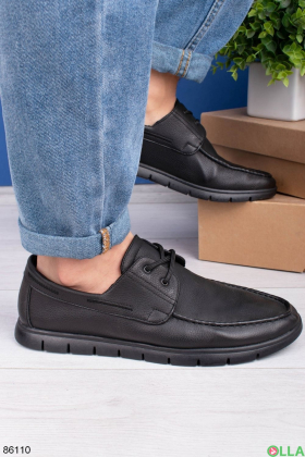 Чоловічі чорні туфлі на шнурівці