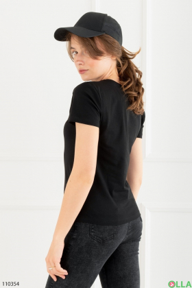 Женская черная футболка с надписями