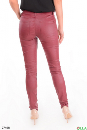 Жіночі джинси бордового кольору