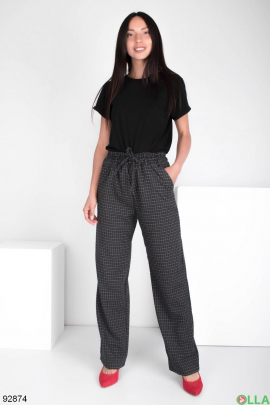 Women's plaid trousers with a belt