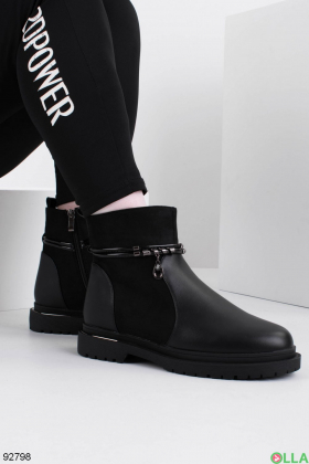 Женские зимние черные ботинки на молнии