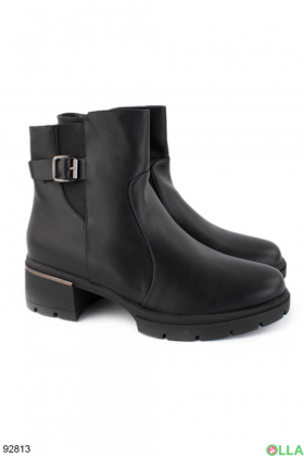 Женские зимние черные ботинки из эко-кожи на каблуке