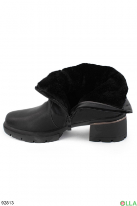 Женские зимние черные ботинки из эко-кожи на каблуке