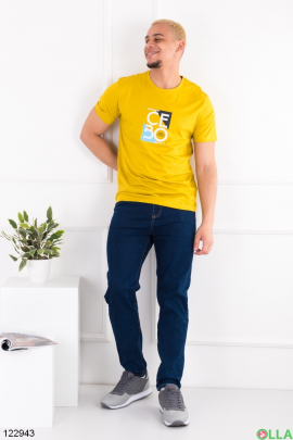 Мужская желтая футболка с принтом