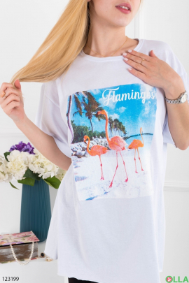 Women's white oversized T-shirt with a pattern