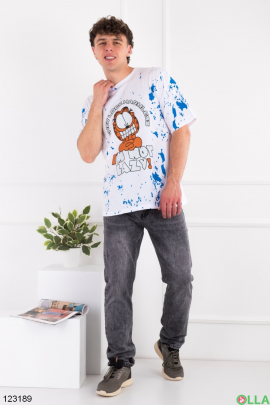 Men's white oversized T-shirt with a pattern