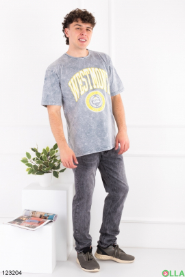 Men's gray oversized T-shirt with a pattern