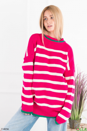 Женский розовый свитер в полоску