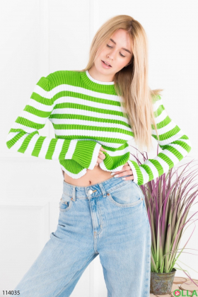 Женский салатовый свитер в полоску