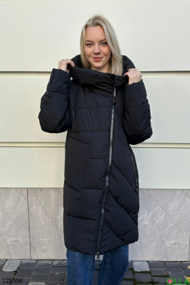 Женская черная зимняя куртка полубатал