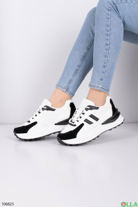 Women's black and white lace-up sneakers