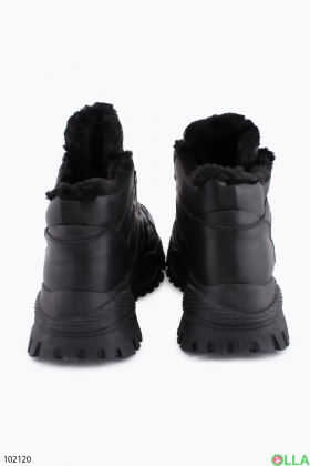 Женские черные зимние кроссовки