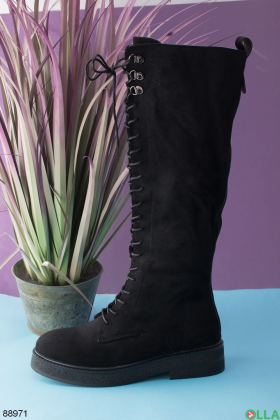 Женские черные сапоги на шнуровке