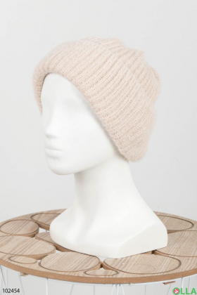 Женская зимняя светло-бежевая шапка