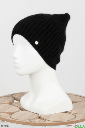 Жіноча зимова чорна шапка