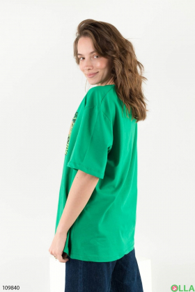 Женская зеленая футболка