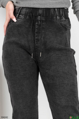 Женские темно-серые джинсы-джоггеры на флисе