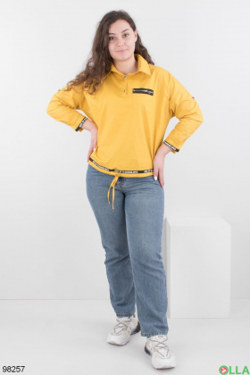 Женская желтая рубашка с надписями