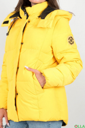 Жіноча зимова жовта куртка з капюшоном