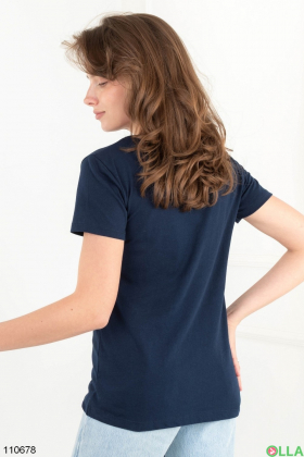 Женская темно-синяя футболка с принтом