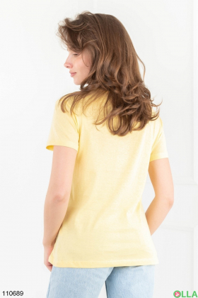 Женская желтая футболка с принтом