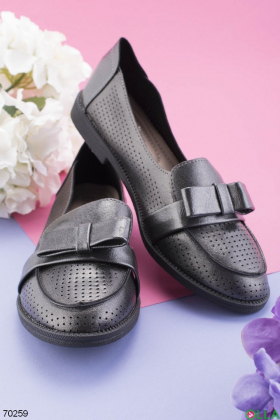 Жіночі туфлі з бантиком кольору металік