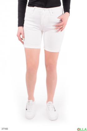 Женские  шорты белого цвета