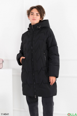 Женская черная зимняя куртка с капюшоном