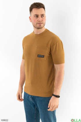 Men's brown T-shirt