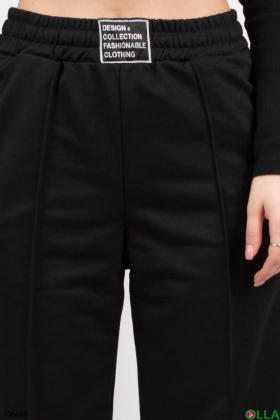 Жіночі чорні спортивні брюки