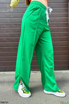 Women's green sweatpants