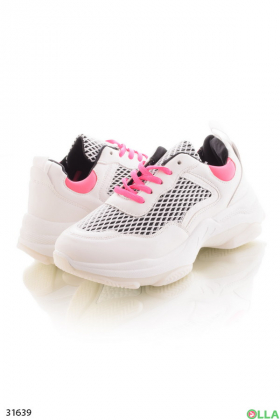Women's sneakers with pink laces